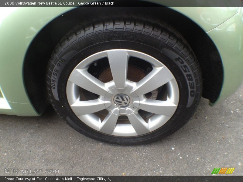 Gecko Green / Black 2008 Volkswagen New Beetle SE Coupe