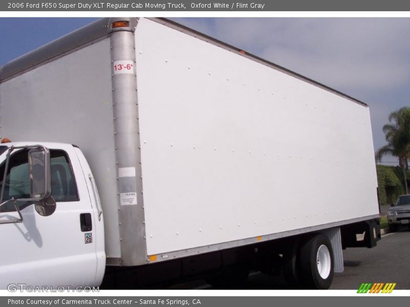 Oxford White / Flint Gray 2006 Ford F650 Super Duty XLT Regular Cab Moving Truck