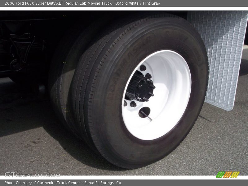  2006 F650 Super Duty XLT Regular Cab Moving Truck Wheel