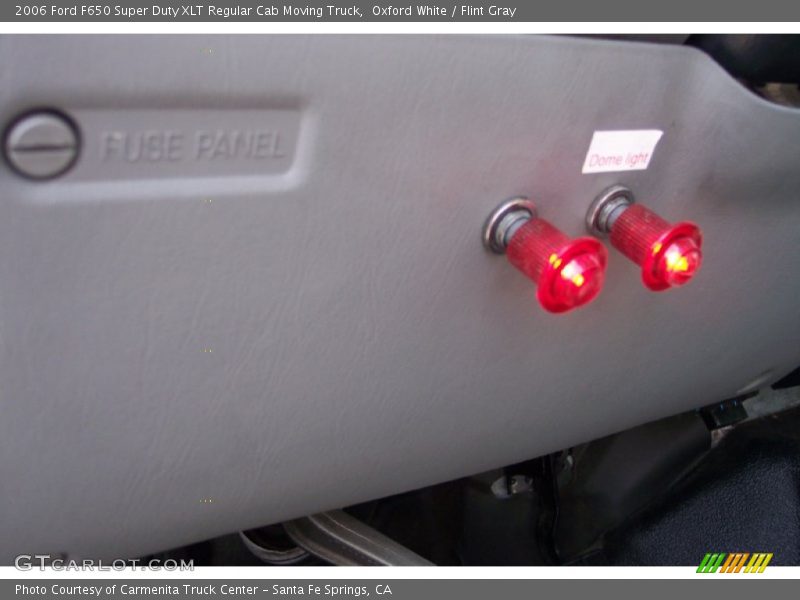 Oxford White / Flint Gray 2006 Ford F650 Super Duty XLT Regular Cab Moving Truck