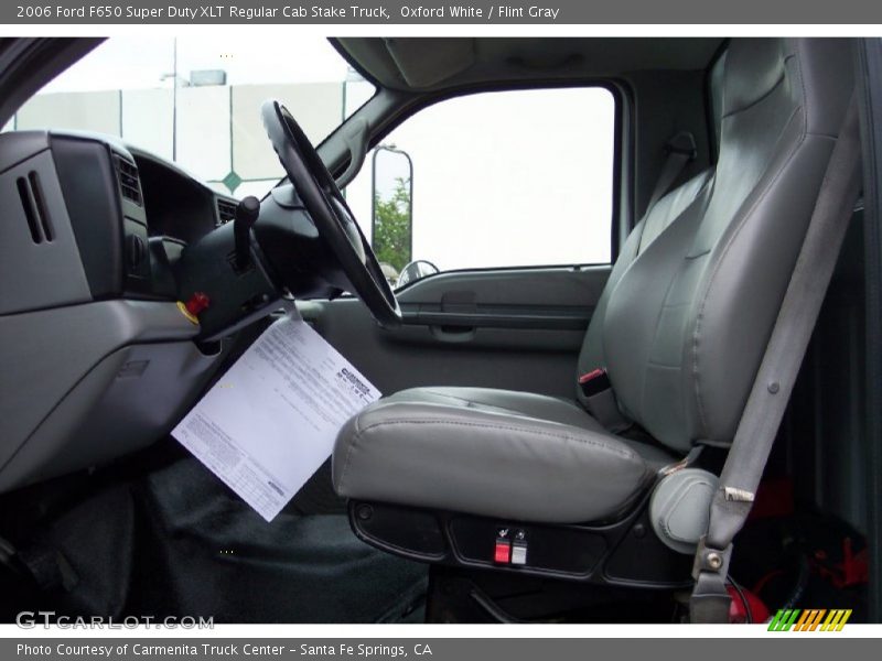 Oxford White / Flint Gray 2006 Ford F650 Super Duty XLT Regular Cab Stake Truck