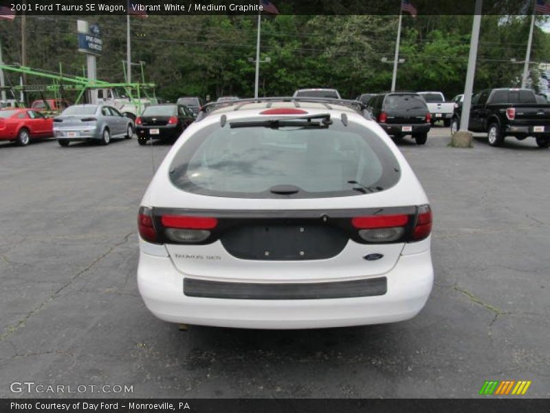 Vibrant White / Medium Graphite 2001 Ford Taurus SE Wagon