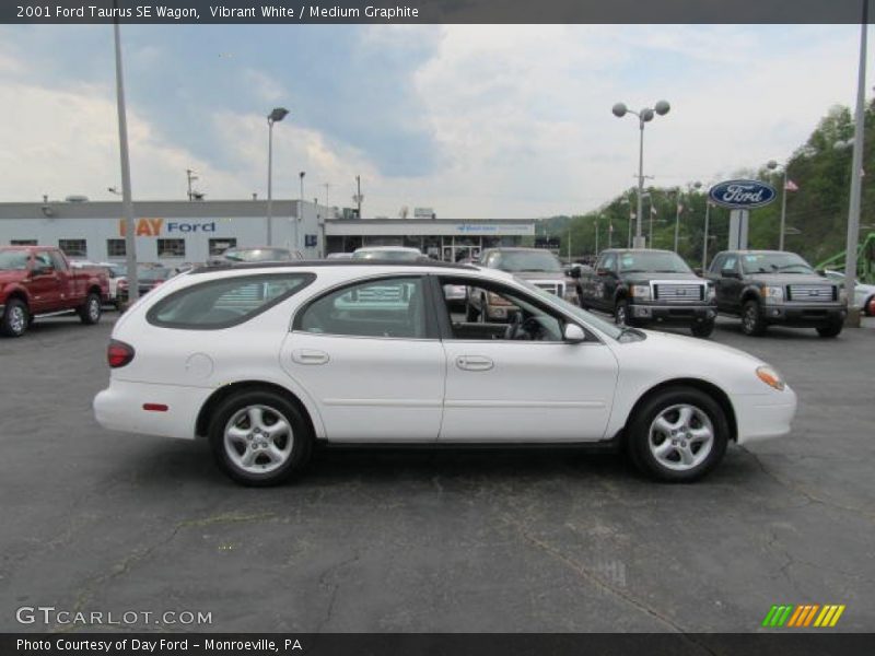 Vibrant White / Medium Graphite 2001 Ford Taurus SE Wagon