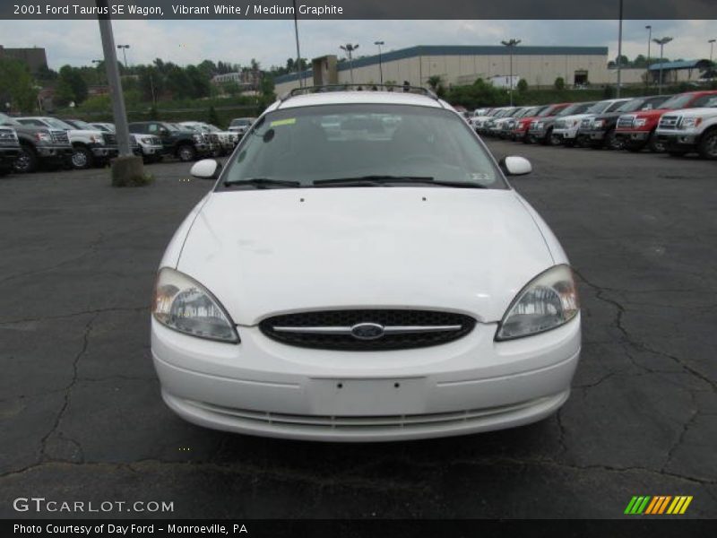 Vibrant White / Medium Graphite 2001 Ford Taurus SE Wagon