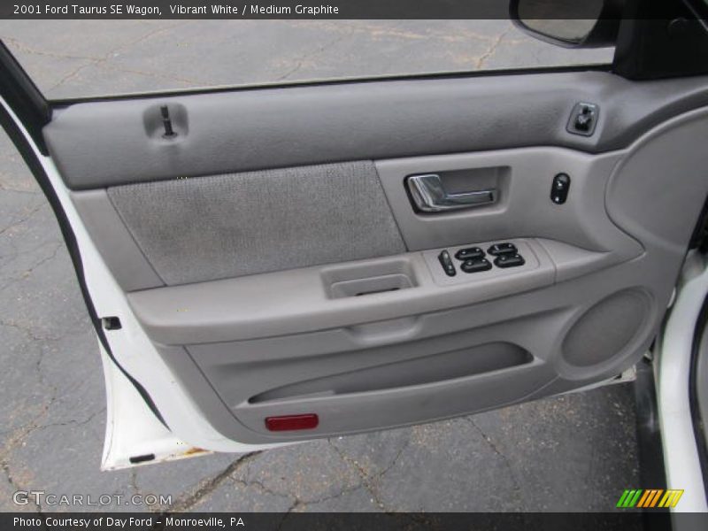 Vibrant White / Medium Graphite 2001 Ford Taurus SE Wagon