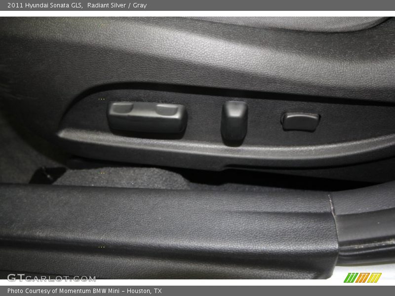Radiant Silver / Gray 2011 Hyundai Sonata GLS