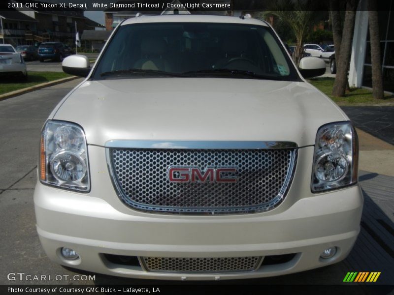 White Diamond Tintcoat / Cocoa/Light Cashmere 2011 GMC Yukon XL Denali
