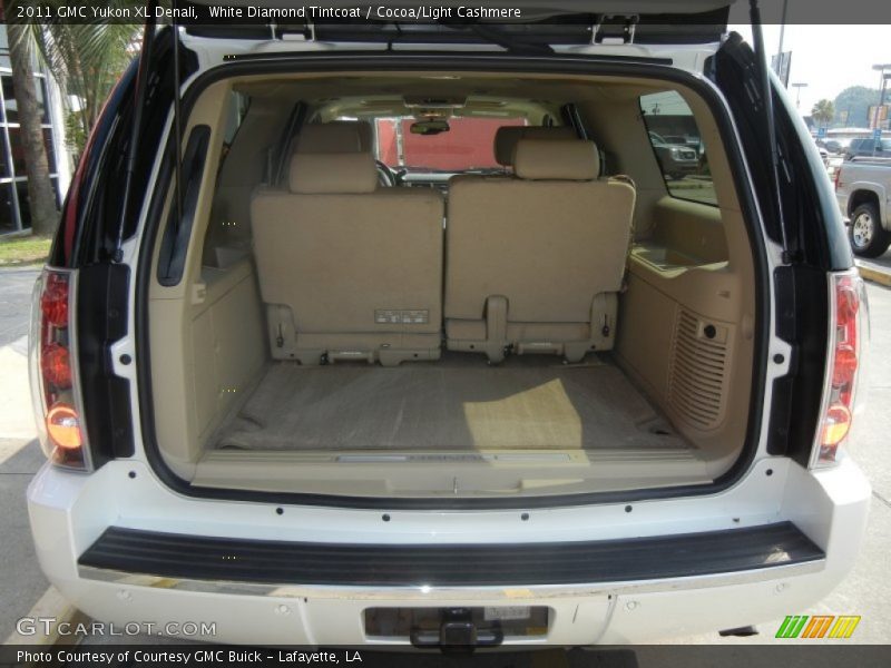 White Diamond Tintcoat / Cocoa/Light Cashmere 2011 GMC Yukon XL Denali