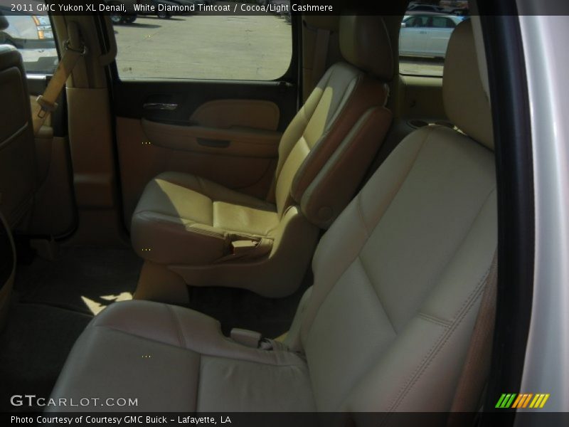 White Diamond Tintcoat / Cocoa/Light Cashmere 2011 GMC Yukon XL Denali