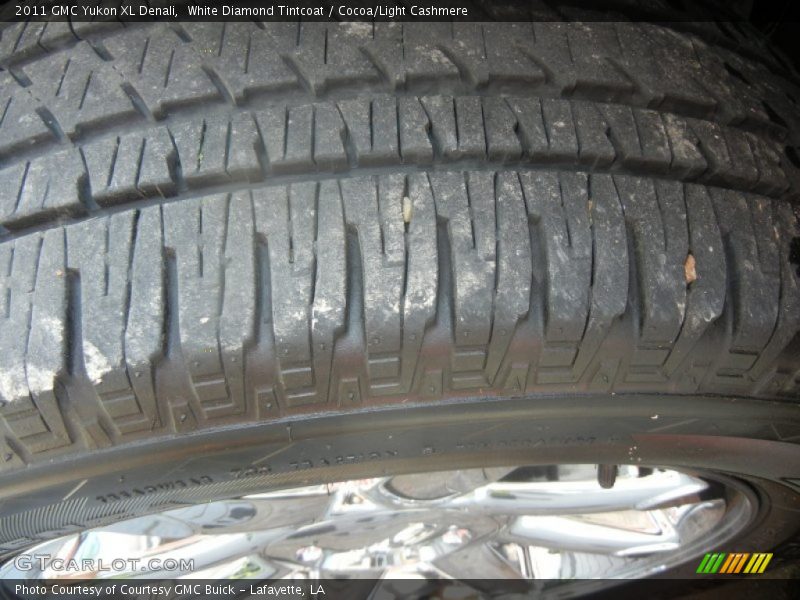 White Diamond Tintcoat / Cocoa/Light Cashmere 2011 GMC Yukon XL Denali