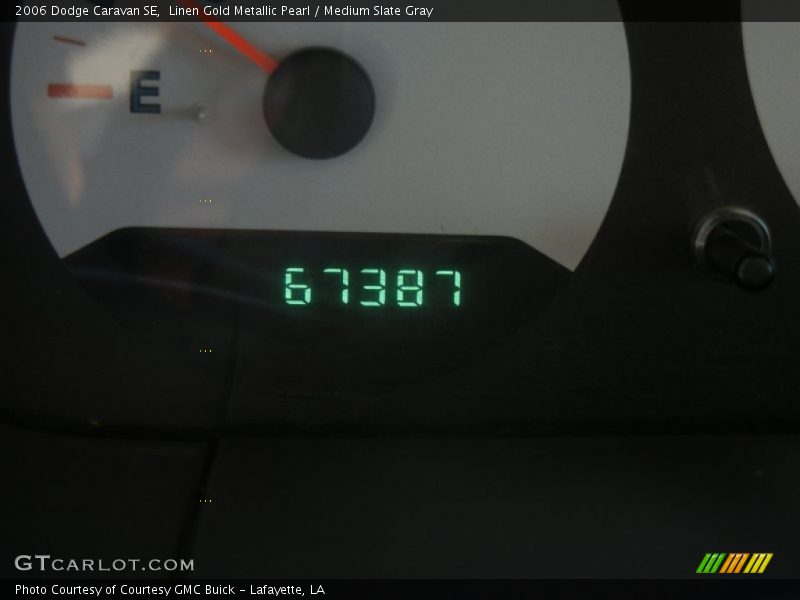 Linen Gold Metallic Pearl / Medium Slate Gray 2006 Dodge Caravan SE
