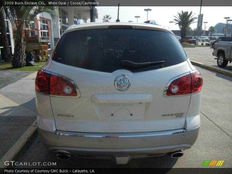 White Opal / Cocoa/Cashmere 2009 Buick Enclave CXL