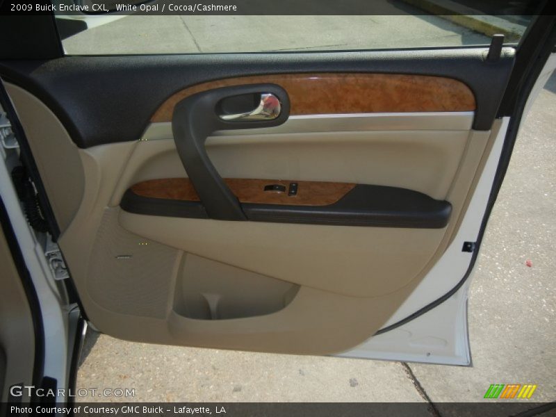 White Opal / Cocoa/Cashmere 2009 Buick Enclave CXL