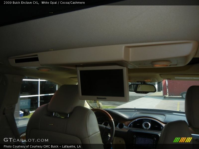 White Opal / Cocoa/Cashmere 2009 Buick Enclave CXL