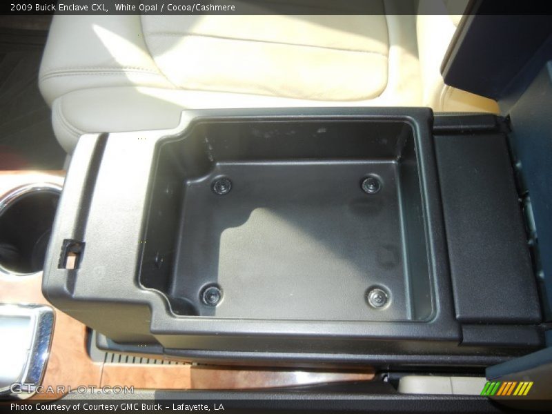 White Opal / Cocoa/Cashmere 2009 Buick Enclave CXL