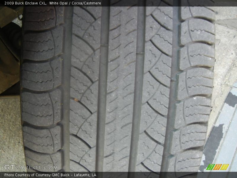 White Opal / Cocoa/Cashmere 2009 Buick Enclave CXL