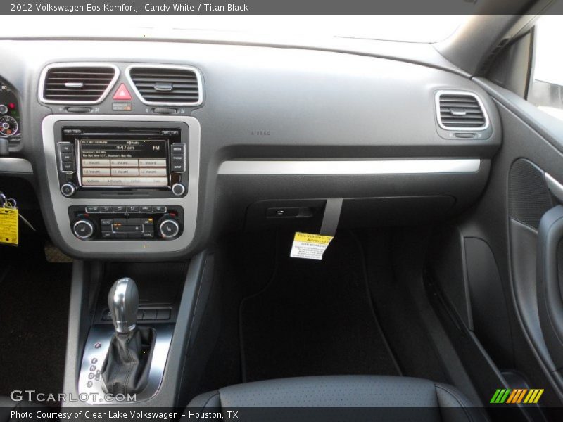 Candy White / Titan Black 2012 Volkswagen Eos Komfort