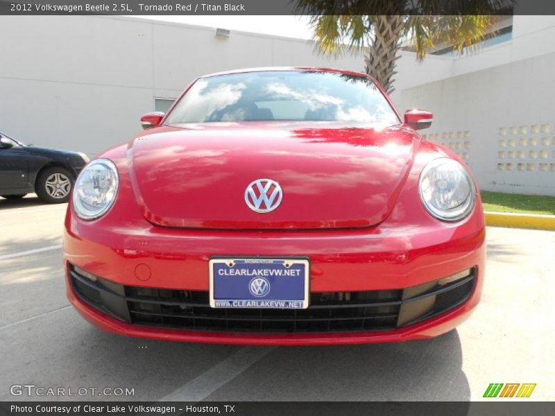 Tornado Red / Titan Black 2012 Volkswagen Beetle 2.5L