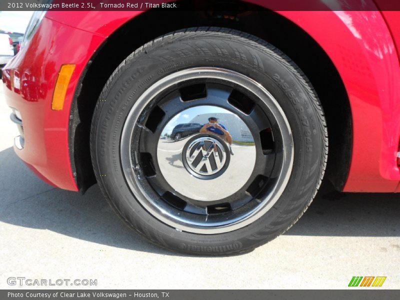 Tornado Red / Titan Black 2012 Volkswagen Beetle 2.5L