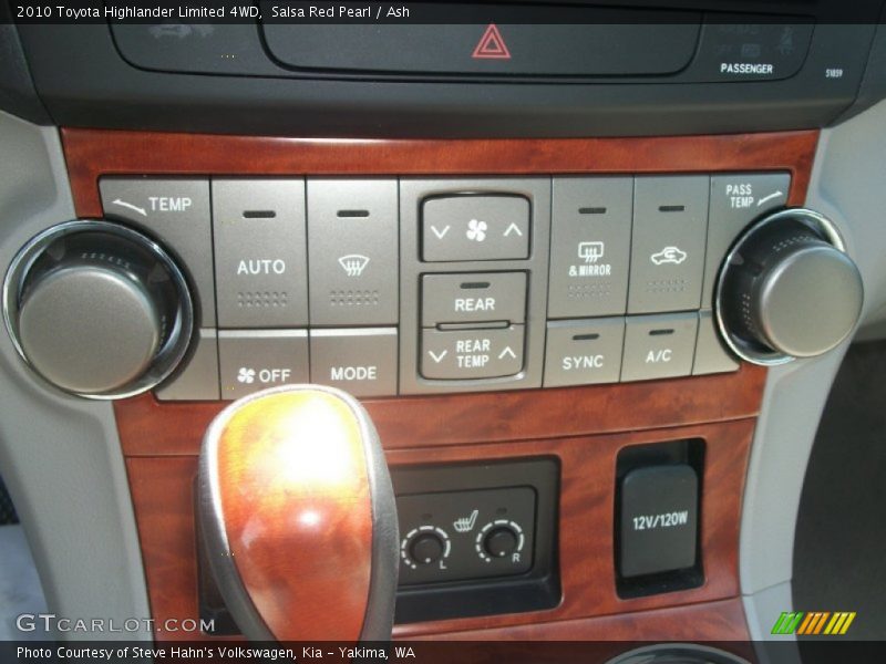 Salsa Red Pearl / Ash 2010 Toyota Highlander Limited 4WD