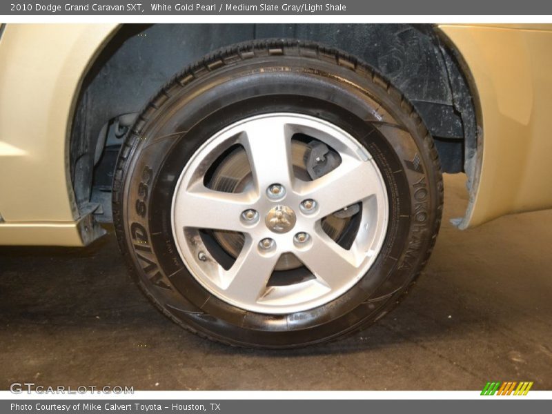 White Gold Pearl / Medium Slate Gray/Light Shale 2010 Dodge Grand Caravan SXT