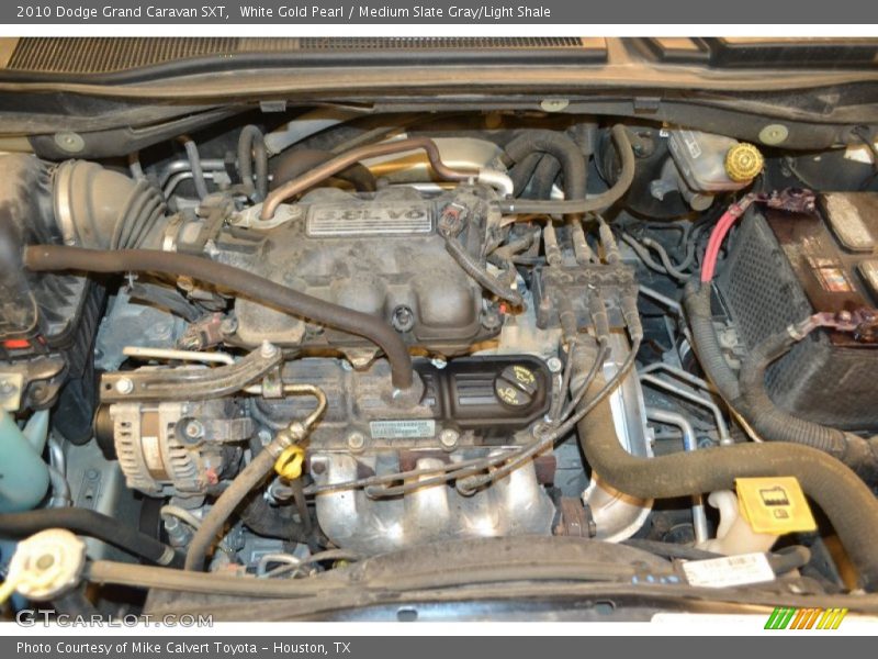 White Gold Pearl / Medium Slate Gray/Light Shale 2010 Dodge Grand Caravan SXT