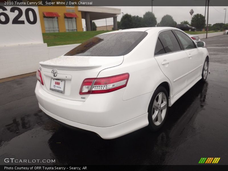 Super White / Dark Charcoal 2010 Toyota Camry SE