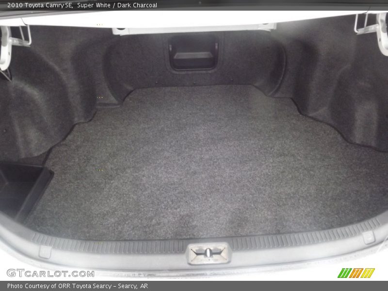 Super White / Dark Charcoal 2010 Toyota Camry SE