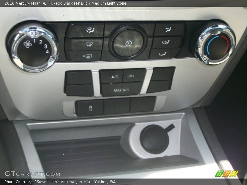 Tuxedo Black Metallic / Medium Light Stone 2010 Mercury Milan I4
