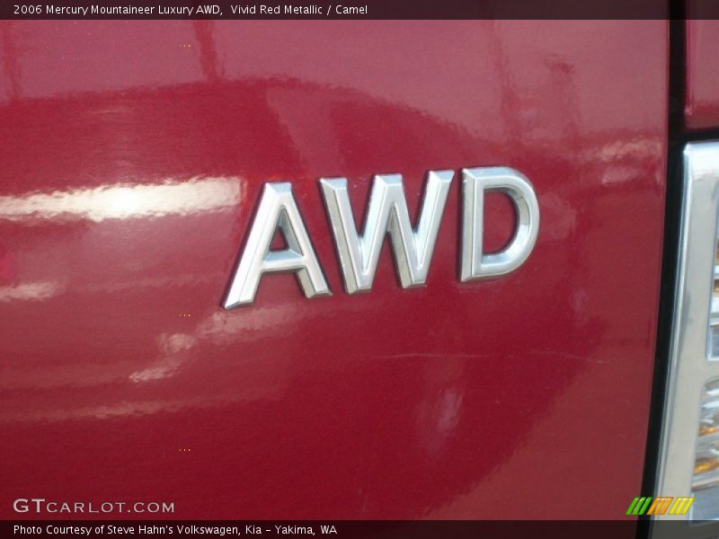Vivid Red Metallic / Camel 2006 Mercury Mountaineer Luxury AWD