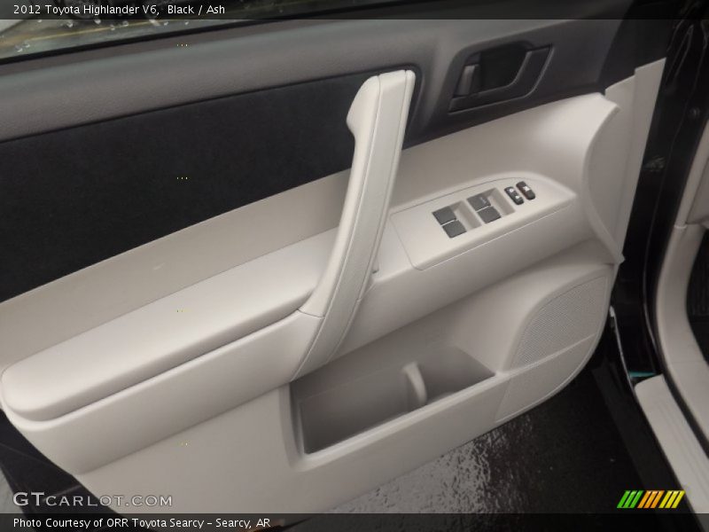 Black / Ash 2012 Toyota Highlander V6
