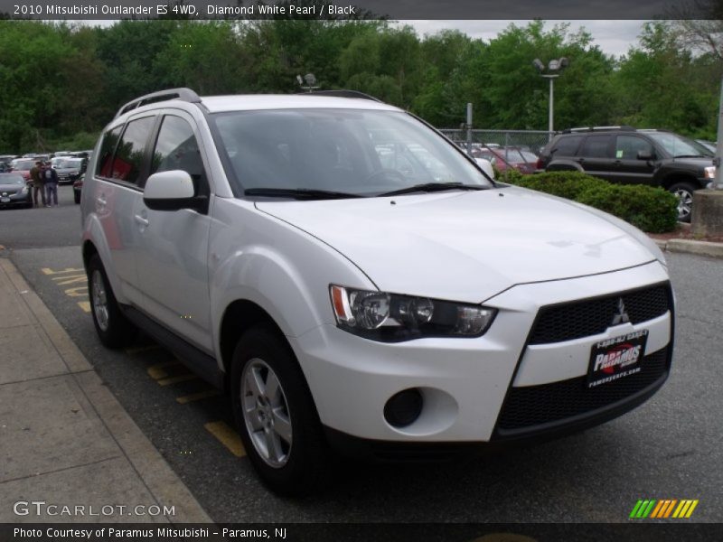 Diamond White Pearl / Black 2010 Mitsubishi Outlander ES 4WD