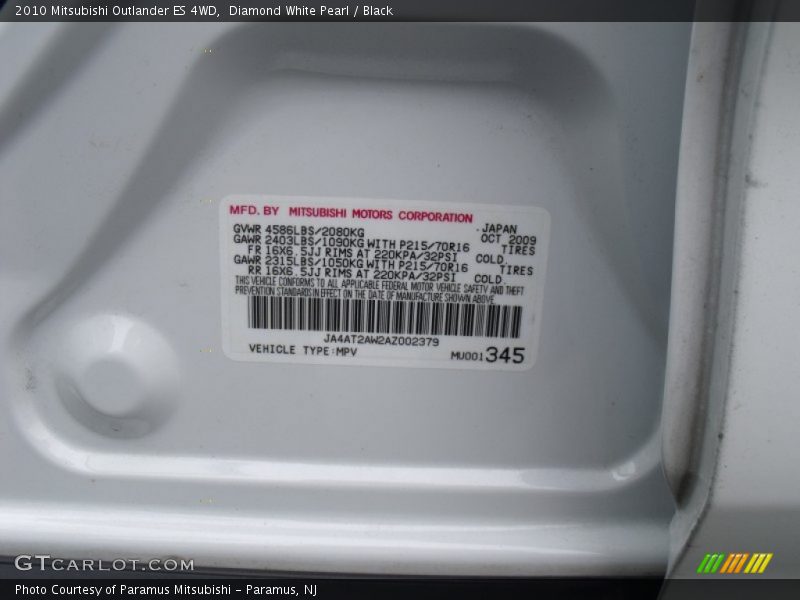 Diamond White Pearl / Black 2010 Mitsubishi Outlander ES 4WD