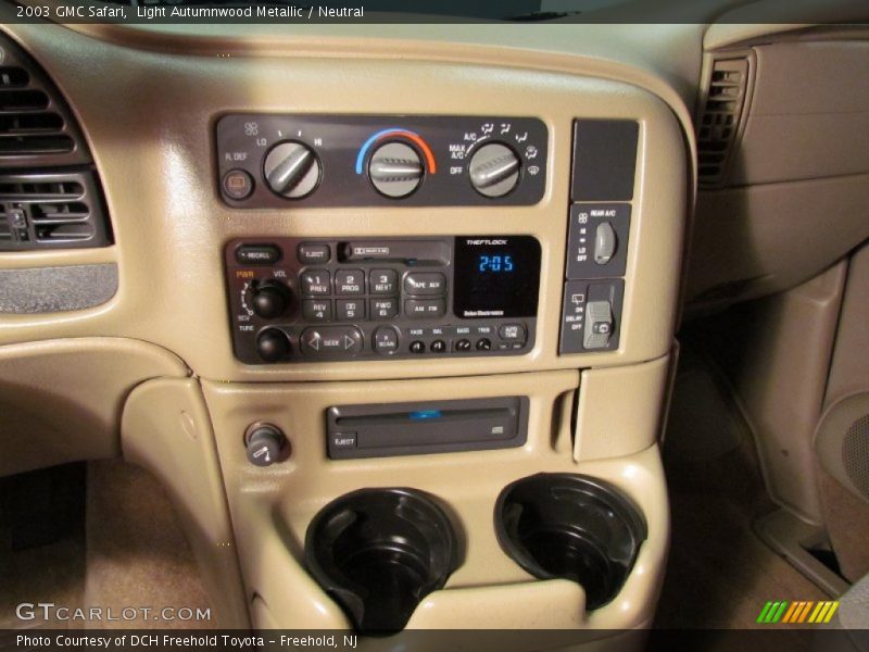 Light Autumnwood Metallic / Neutral 2003 GMC Safari