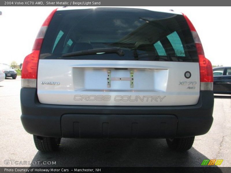 Silver Metallic / Beige/Light Sand 2004 Volvo XC70 AWD