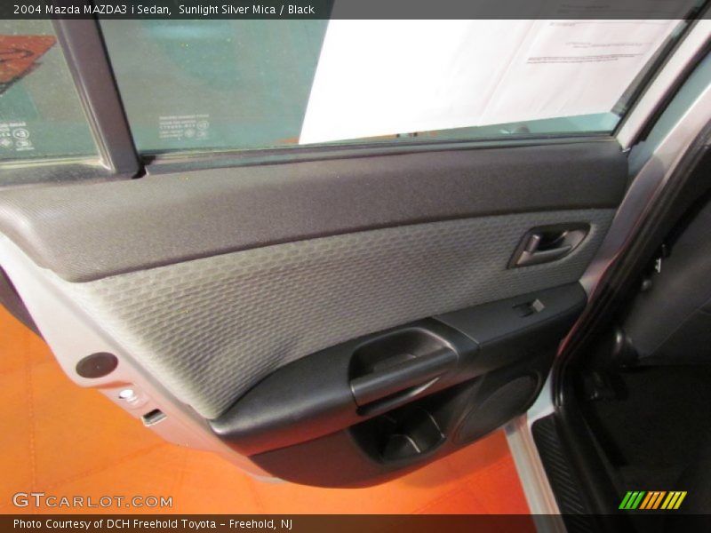 Sunlight Silver Mica / Black 2004 Mazda MAZDA3 i Sedan