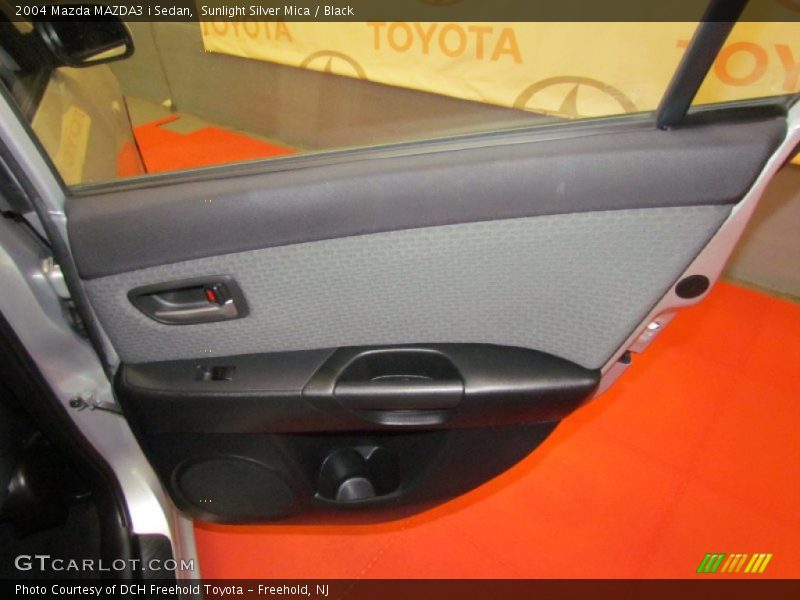 Sunlight Silver Mica / Black 2004 Mazda MAZDA3 i Sedan