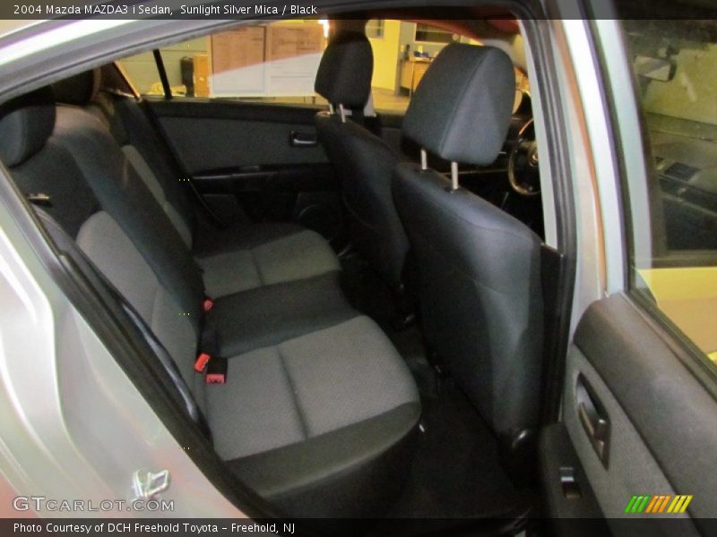 Sunlight Silver Mica / Black 2004 Mazda MAZDA3 i Sedan