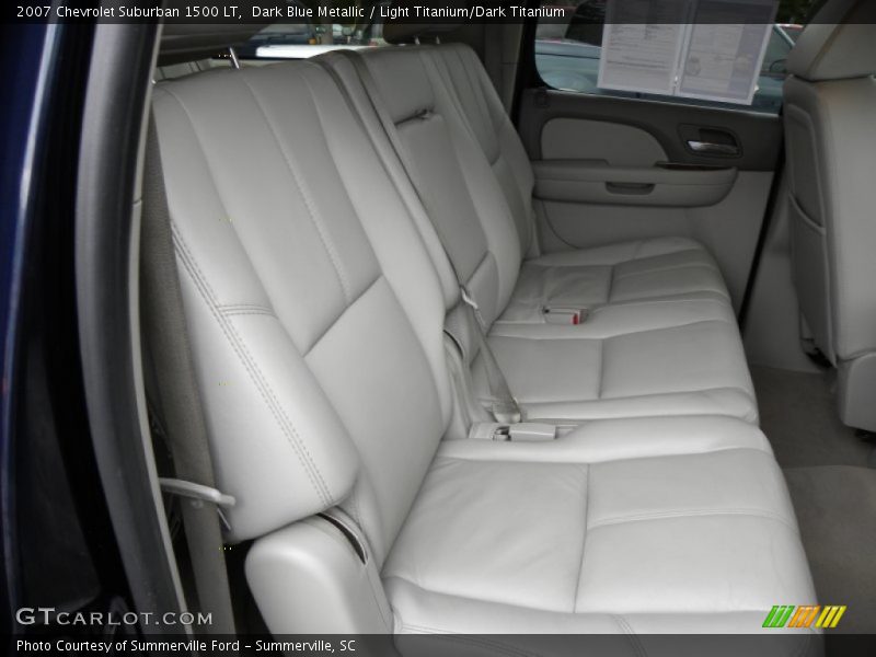 Dark Blue Metallic / Light Titanium/Dark Titanium 2007 Chevrolet Suburban 1500 LT