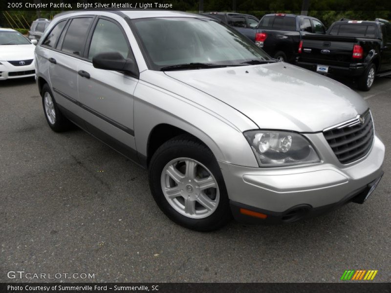 Bright Silver Metallic / Light Taupe 2005 Chrysler Pacifica