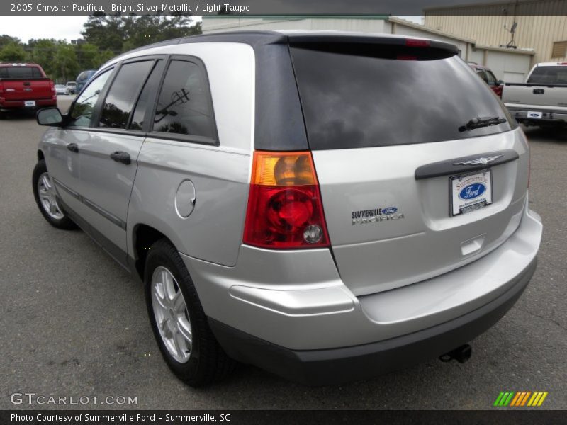 Bright Silver Metallic / Light Taupe 2005 Chrysler Pacifica