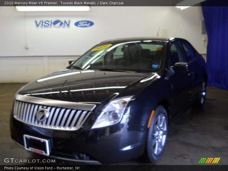 Tuxedo Black Metallic / Dark Charcoal 2010 Mercury Milan V6 Premier