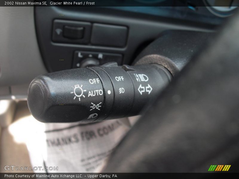 Glacier White Pearl / Frost 2002 Nissan Maxima SE