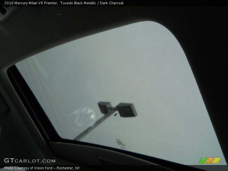 Tuxedo Black Metallic / Dark Charcoal 2010 Mercury Milan V6 Premier