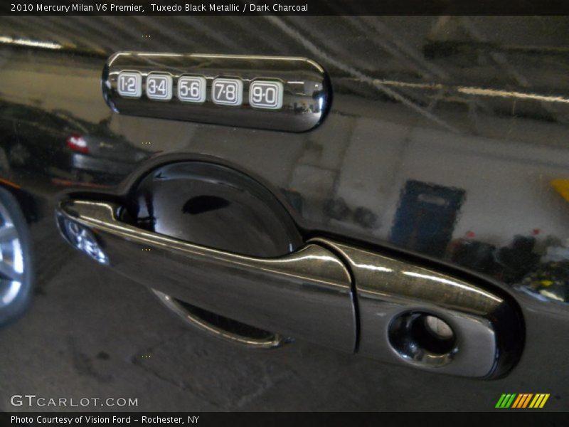Tuxedo Black Metallic / Dark Charcoal 2010 Mercury Milan V6 Premier