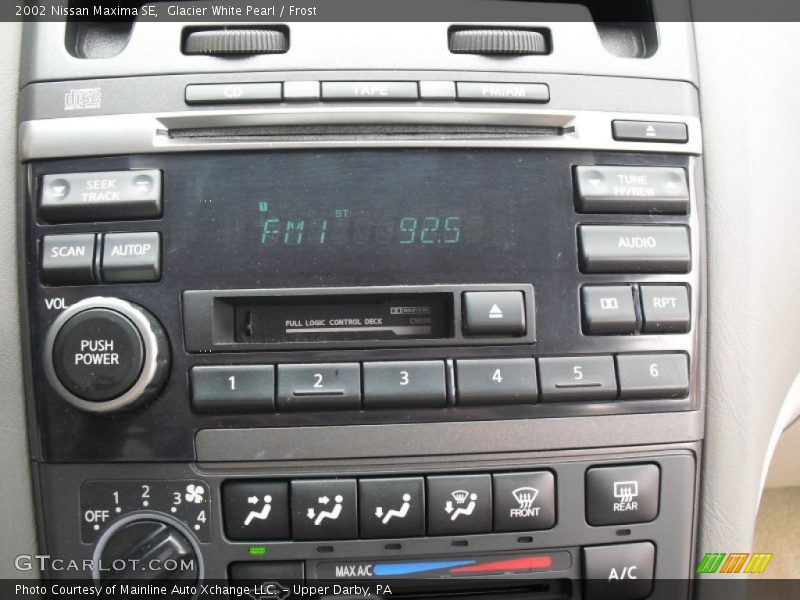 Glacier White Pearl / Frost 2002 Nissan Maxima SE