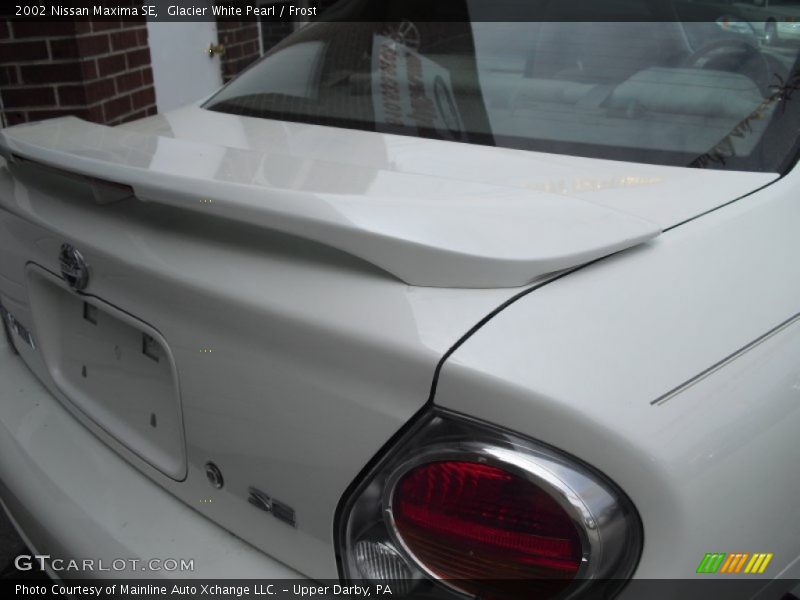 Glacier White Pearl / Frost 2002 Nissan Maxima SE