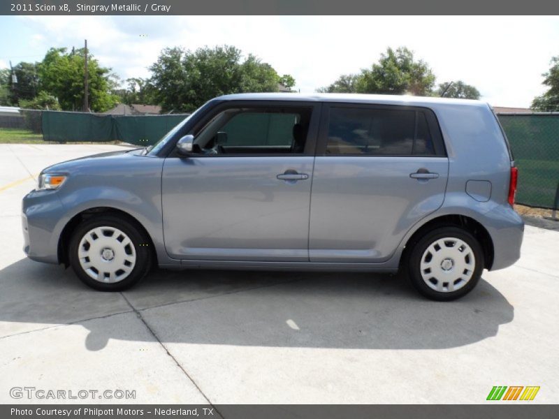 Stingray Metallic / Gray 2011 Scion xB