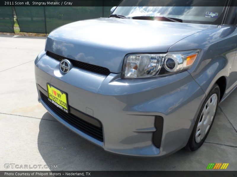 Stingray Metallic / Gray 2011 Scion xB
