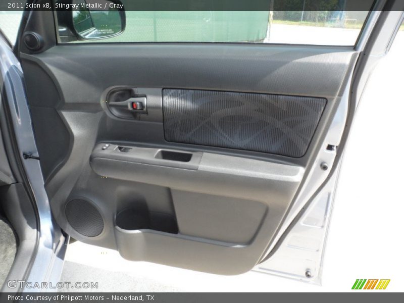 Stingray Metallic / Gray 2011 Scion xB